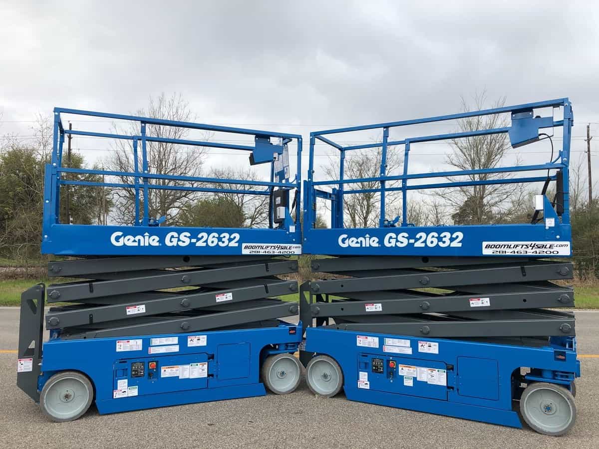 xe-nang-nguoi-10m-genie 2632 (1) xe nâng người 10m sàn nhỏ genie GS 2632