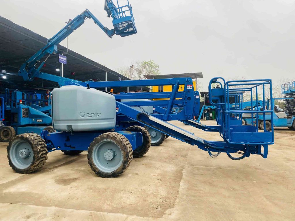 xe nâng người 16m Genie z45/25