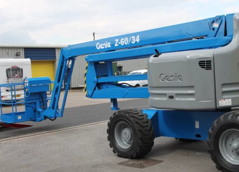 xe-nang-z-boom-genie-z-60-34-20m-lam-viec-1